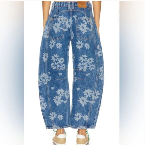 Free People Good Luck Printed Barrel Jeans size 26 - Picture 2 of 7